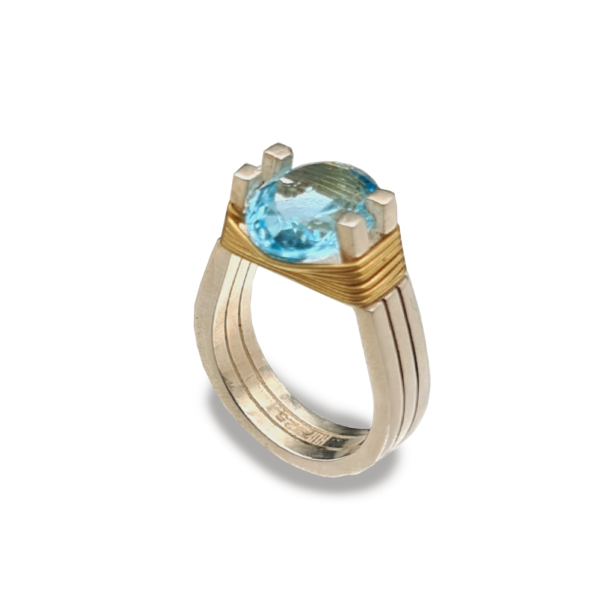 925 Ayar Gümüş ve Altın Kaplama Blue Topaz Yüzük – Tie Koleksiyonu TI003